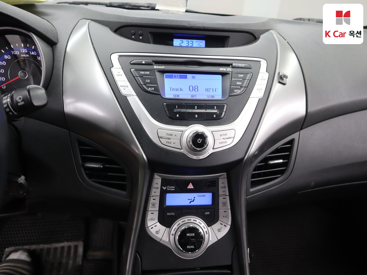 Hyundai Elantra 2012 - Image 6