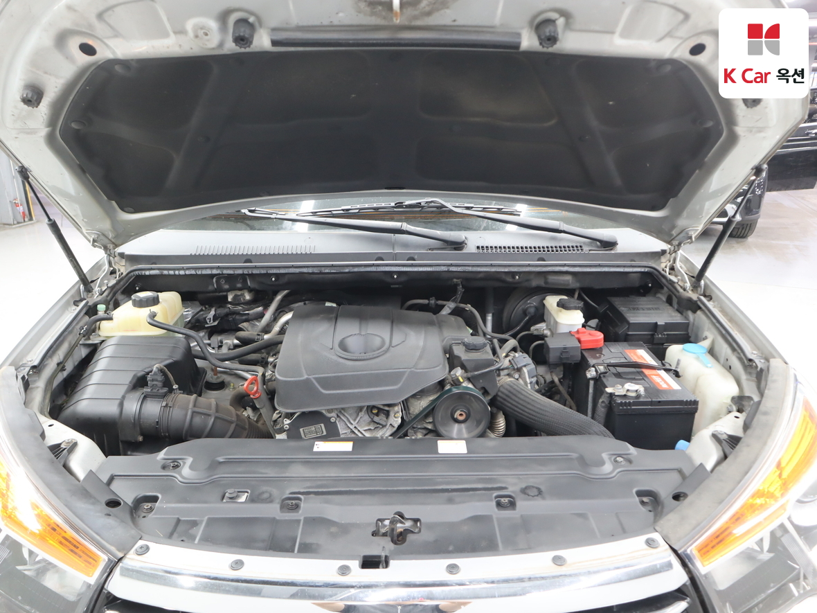 سانج يونج كوراندو توريزمو 2016 - صورة 34