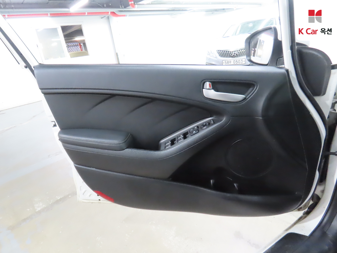 كيا K3 2013 - صورة 8