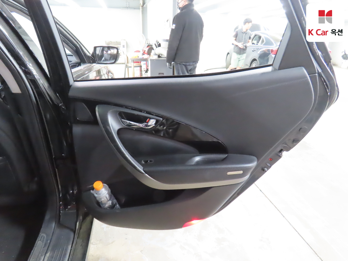 هيونداي أزيرا 2011 - صورة 30