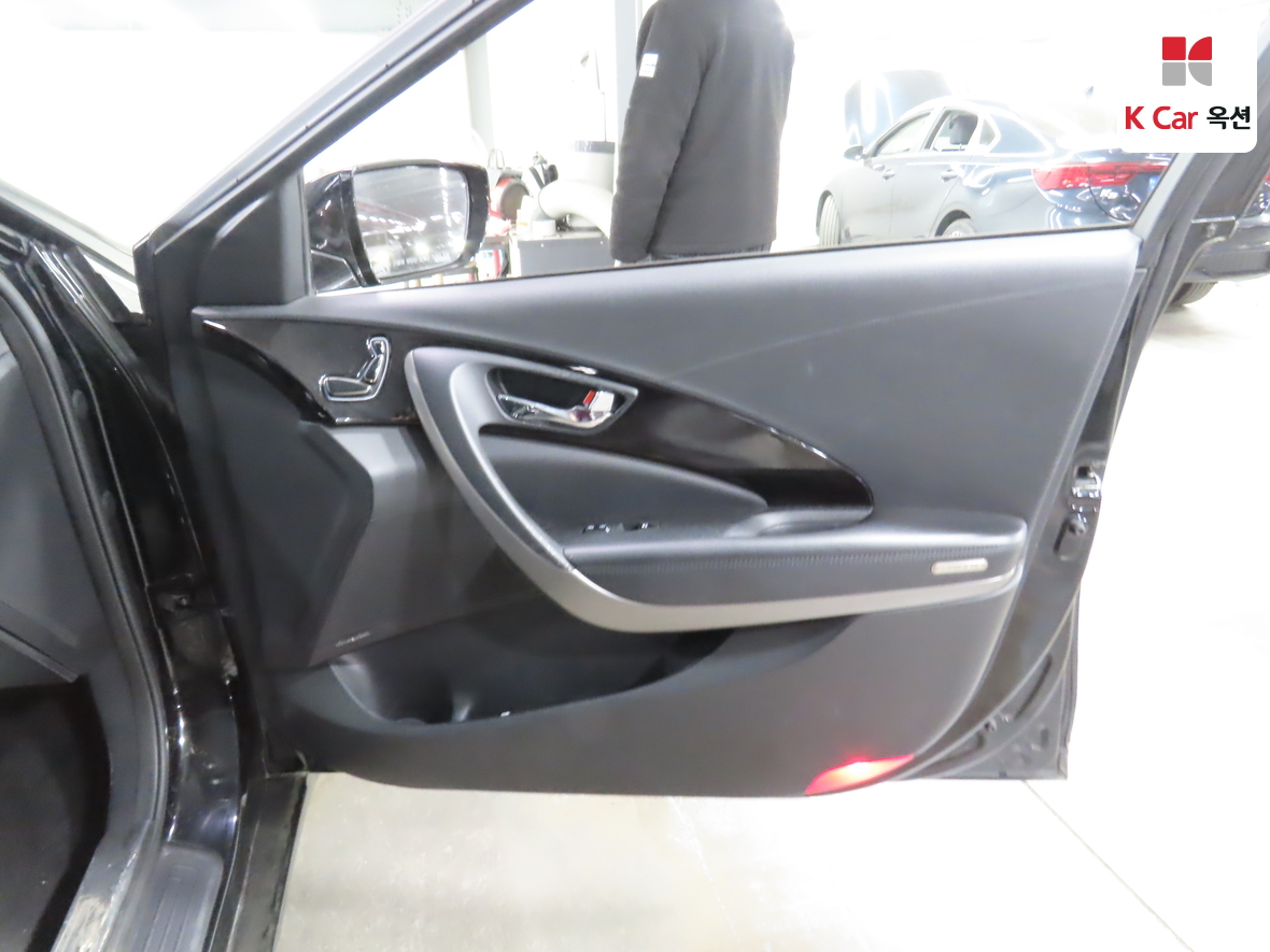 هيونداي أزيرا 2011 - صورة 32