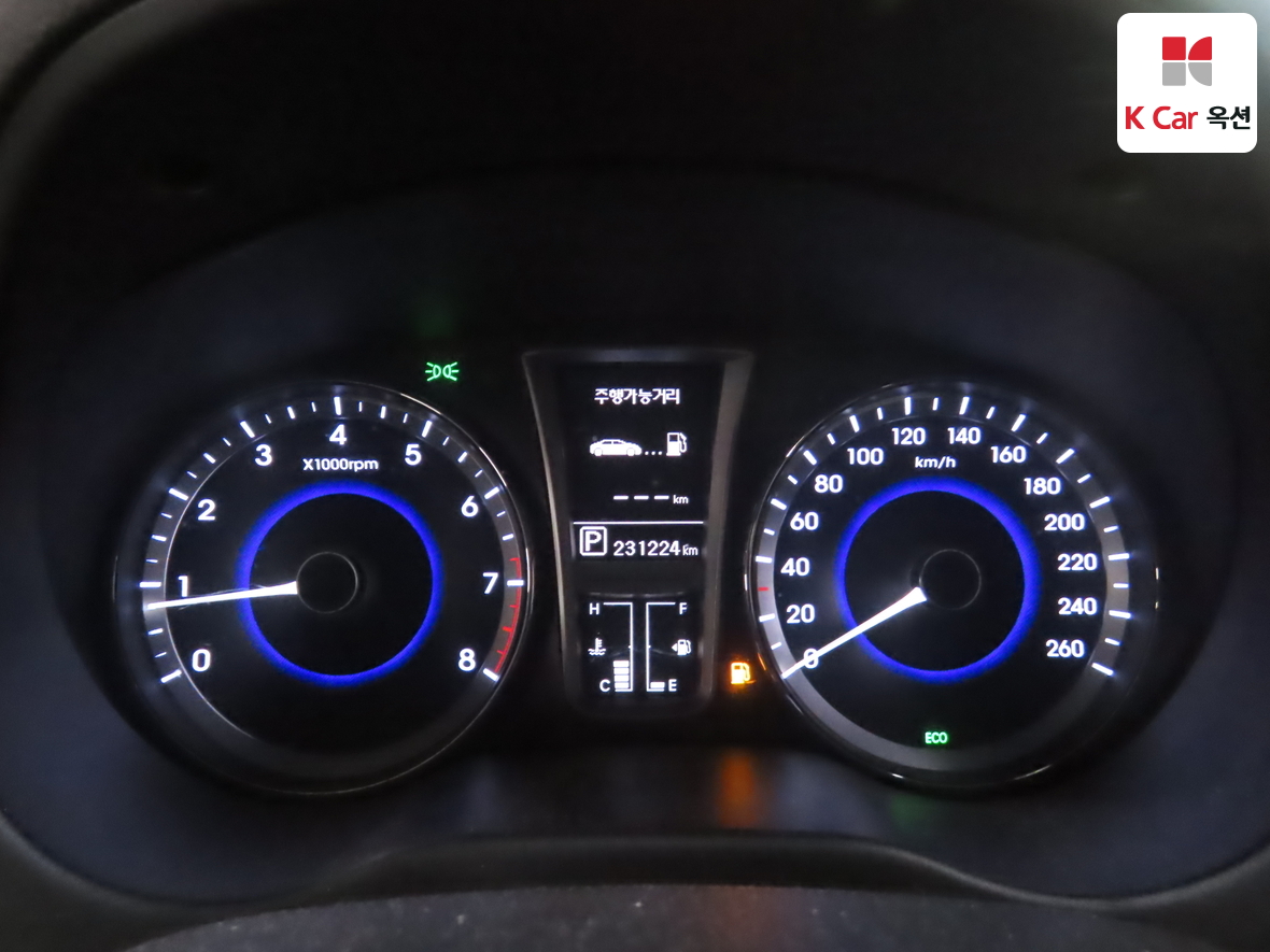 هيونداي أزيرا 2011 - صورة 5