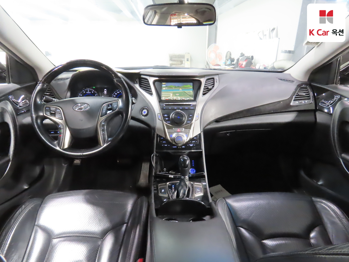 هيونداي أزيرا 2011 - صورة 3