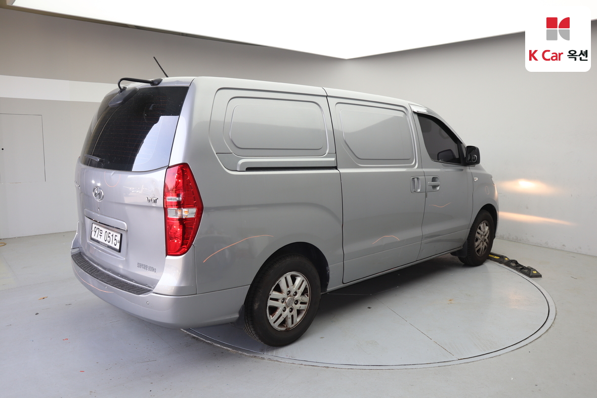 Hyundai Grand Starex - 2