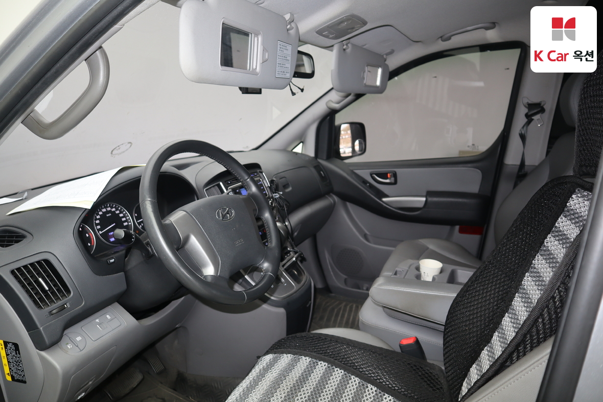Hyundai Grand Starex - 3