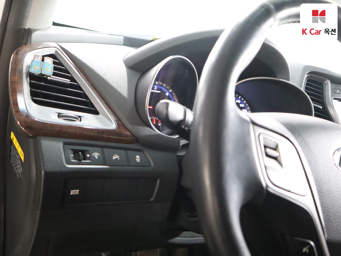 هيونداي سانتافي 2013 - صورة 9