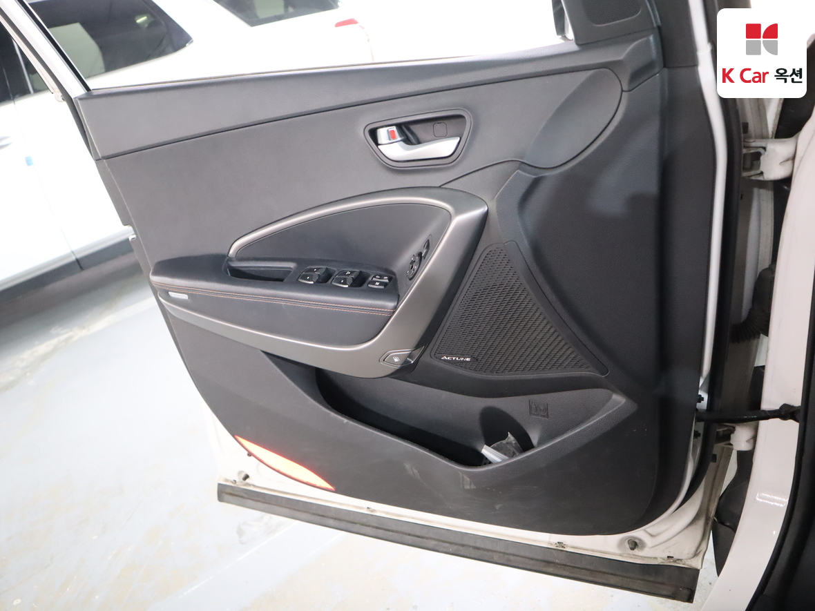 هيونداي سانتافي 2013 - صورة 8