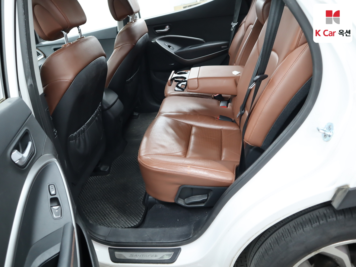 هيونداي سانتافي 2013 - صورة 26