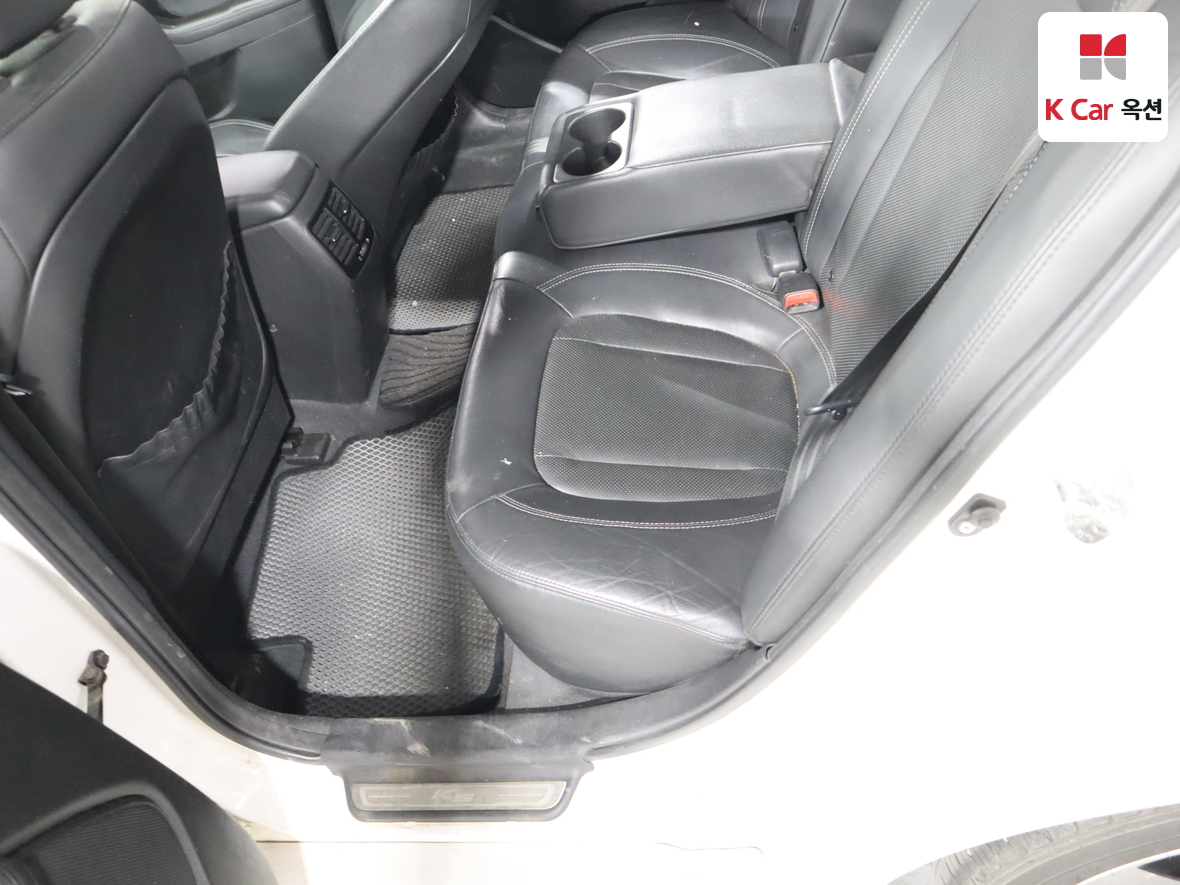 Kia K5 - 24