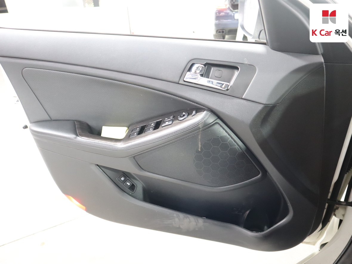 Kia K5 - 8