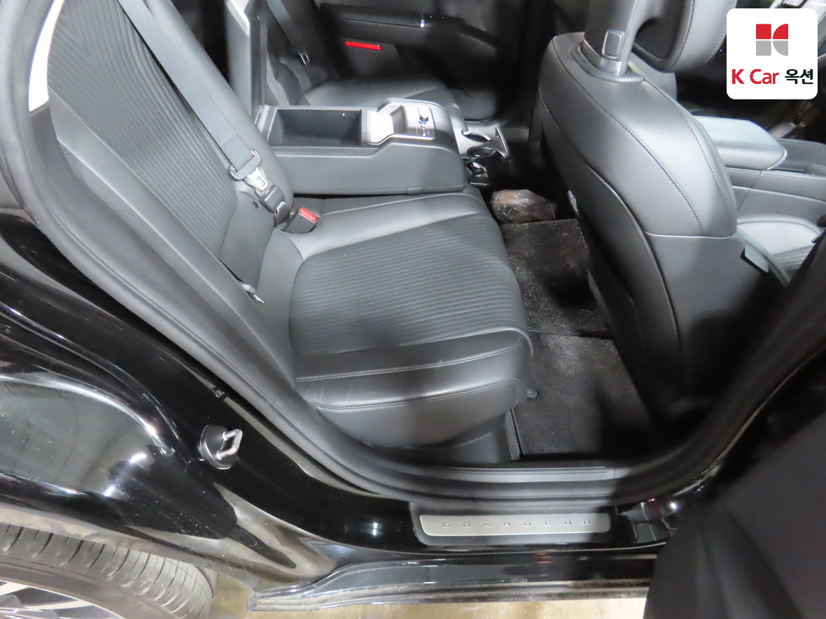 هيونداي أزيرا 2023 - صورة 30