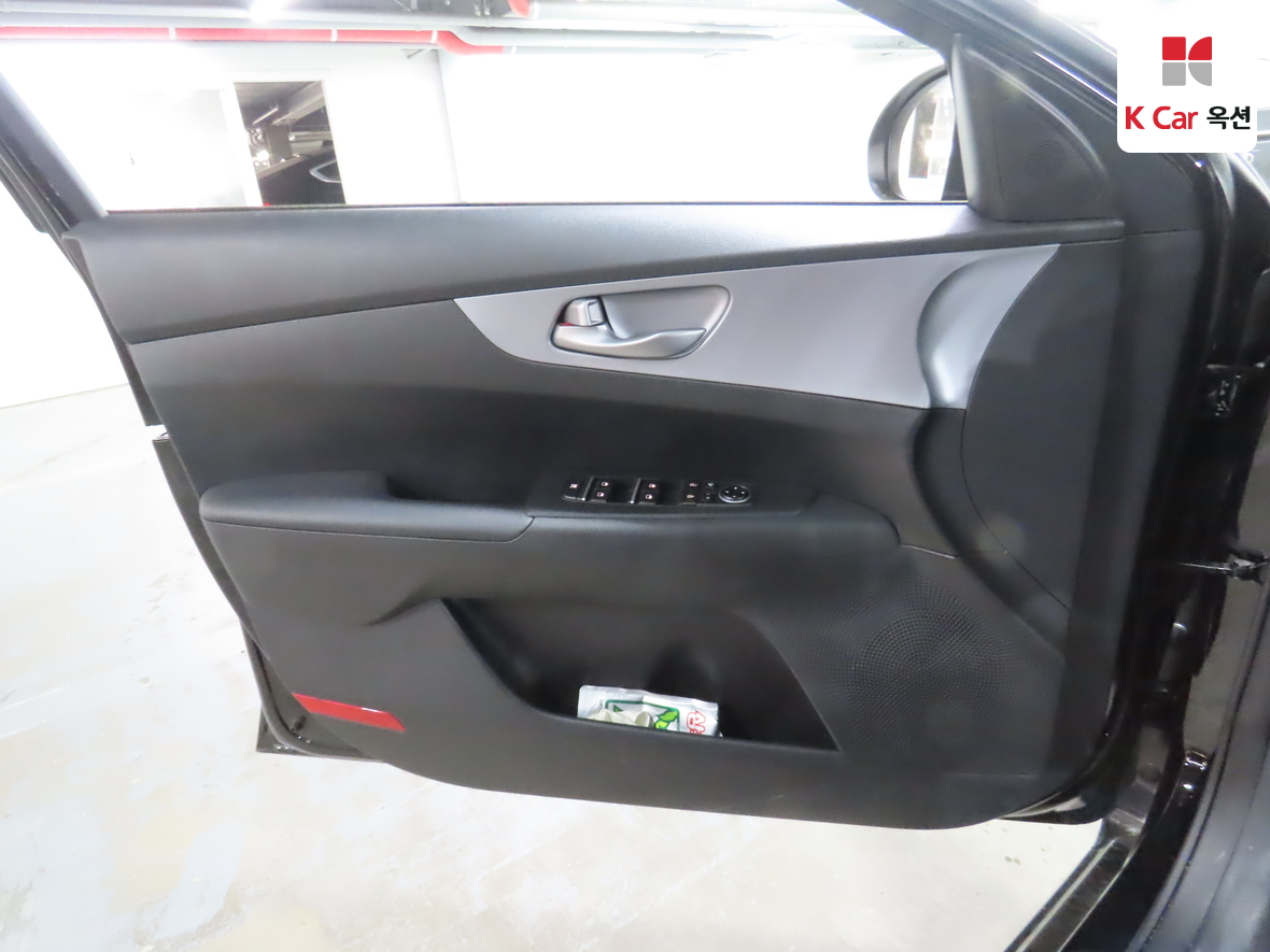 Kia K3 2022 - Image 8