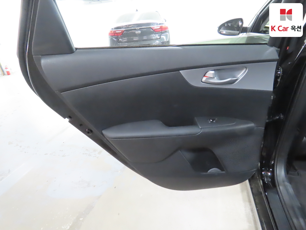 Kia K3 2022 - Image 22