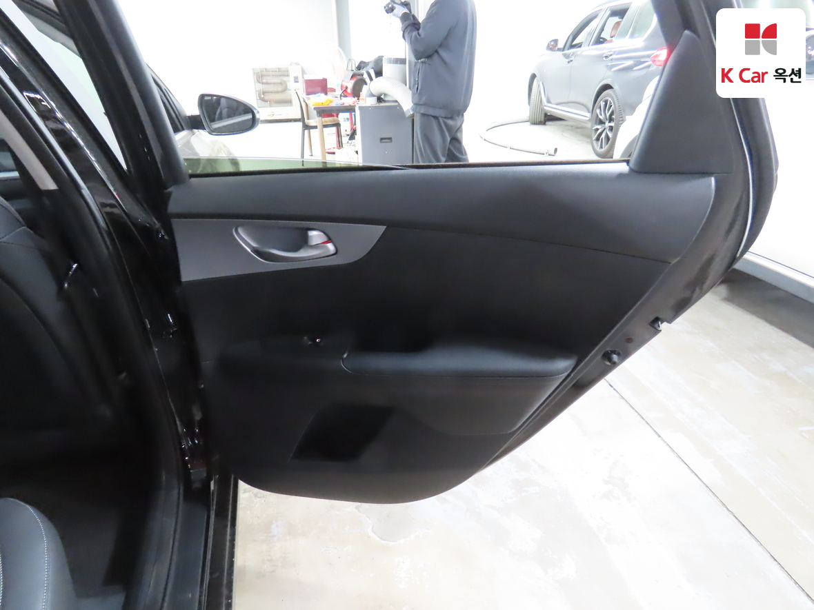 Kia K3 2022 - Image 26