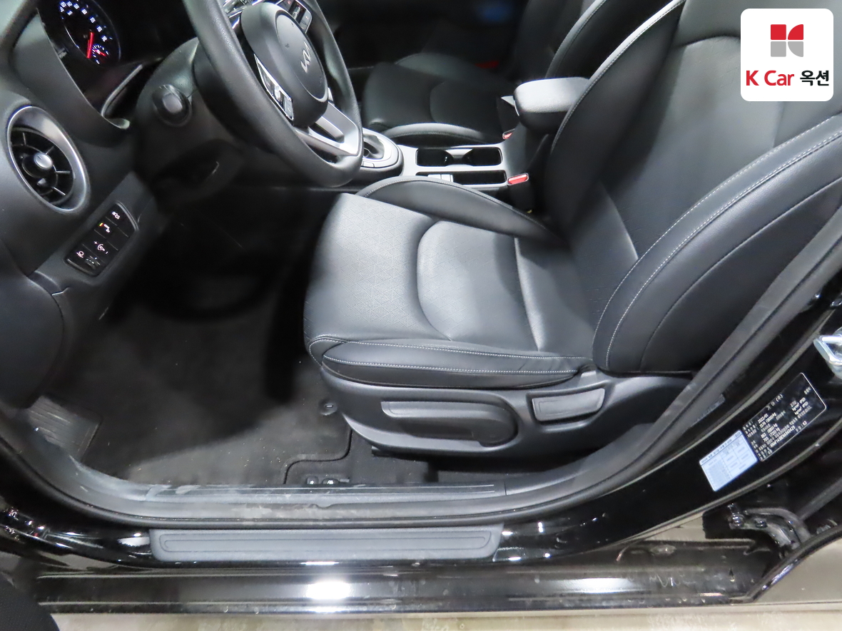 Kia K3 2022 - Image 18