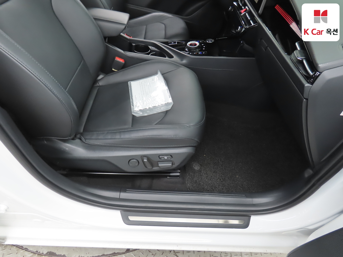 Kia Niro 2024 - Image 30