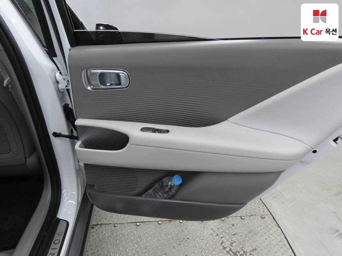 Hyundai Ioniq 6 2023 - Image 28