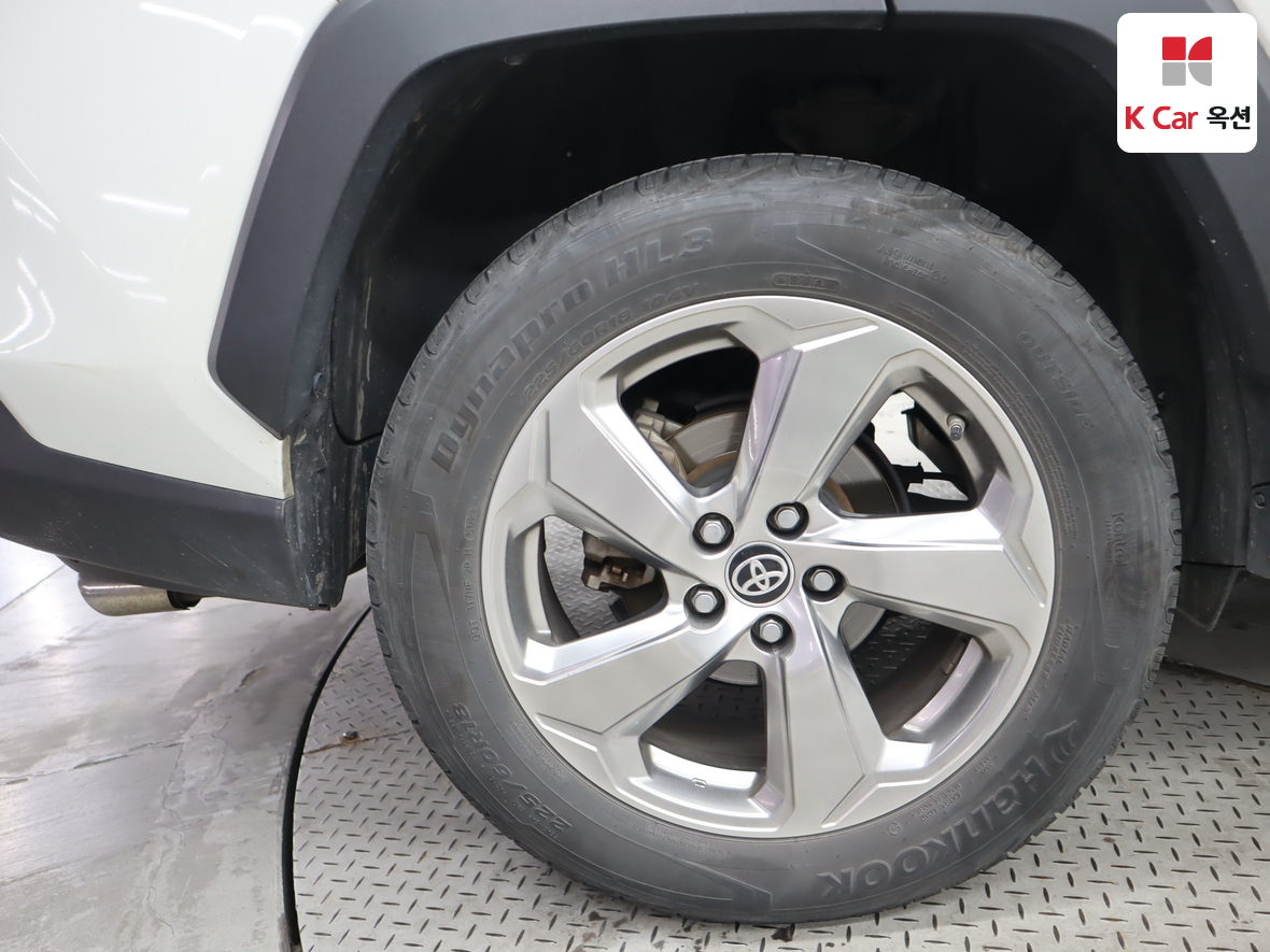 TOYOTA RAV4 - 41