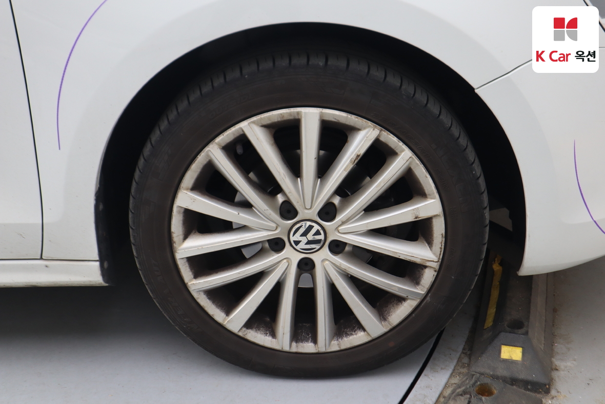 Volkswagen Jetta - 44