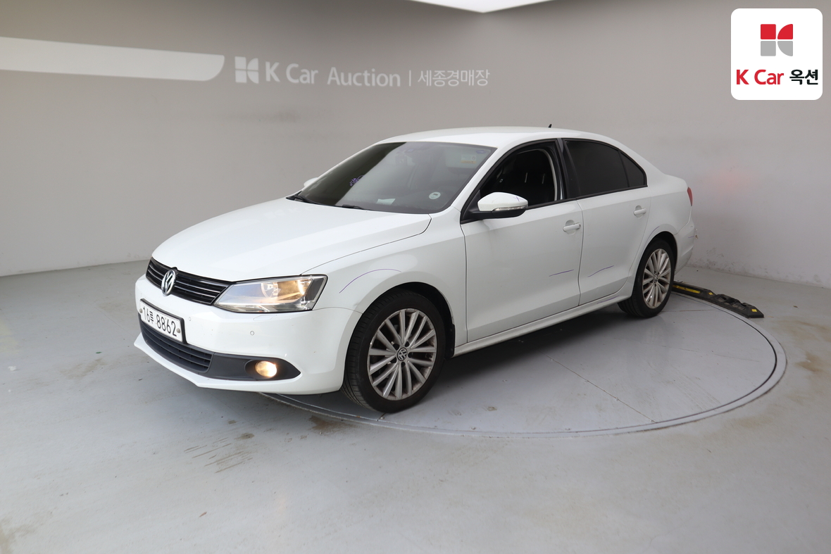 Volkswagen Jetta - 1