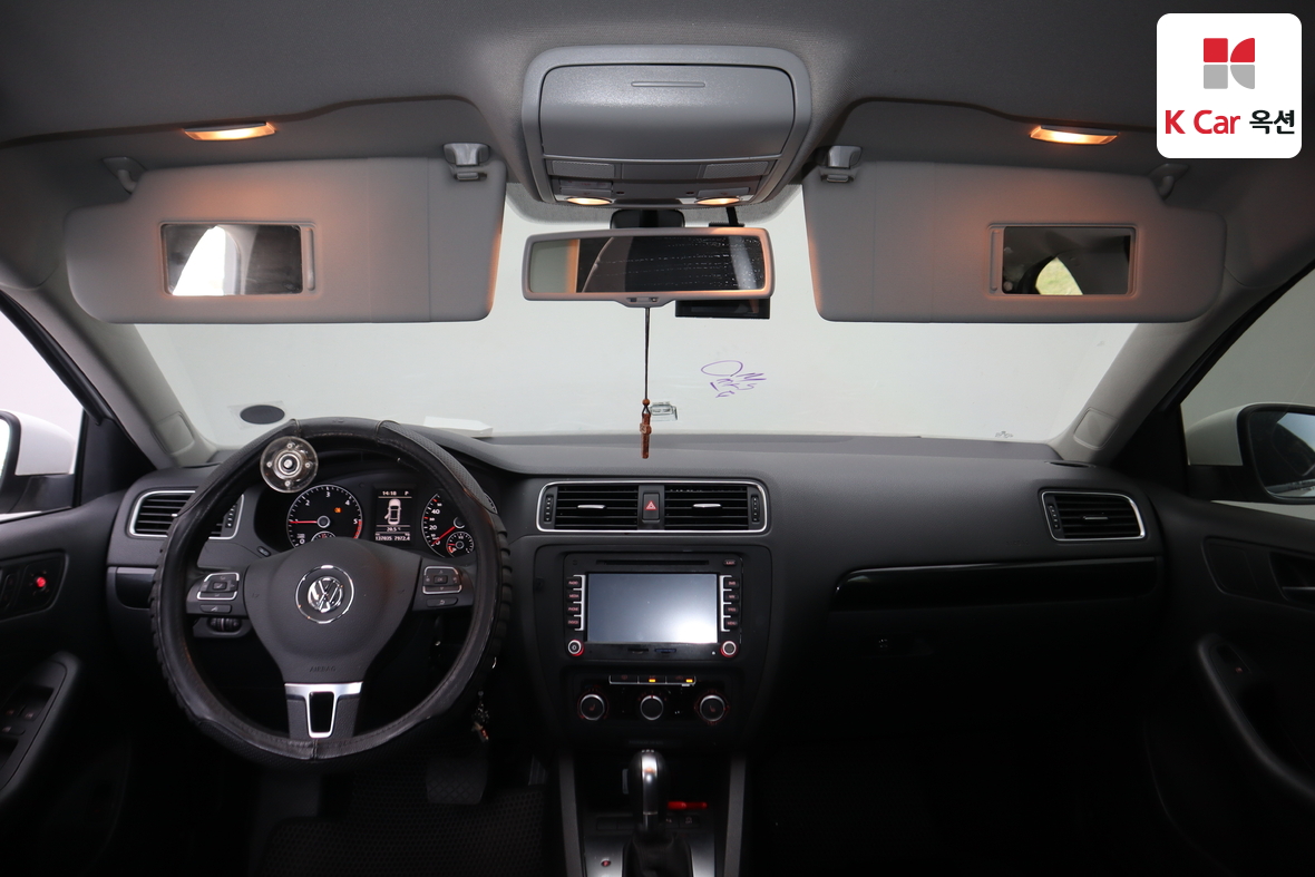 Volkswagen Jetta - 3