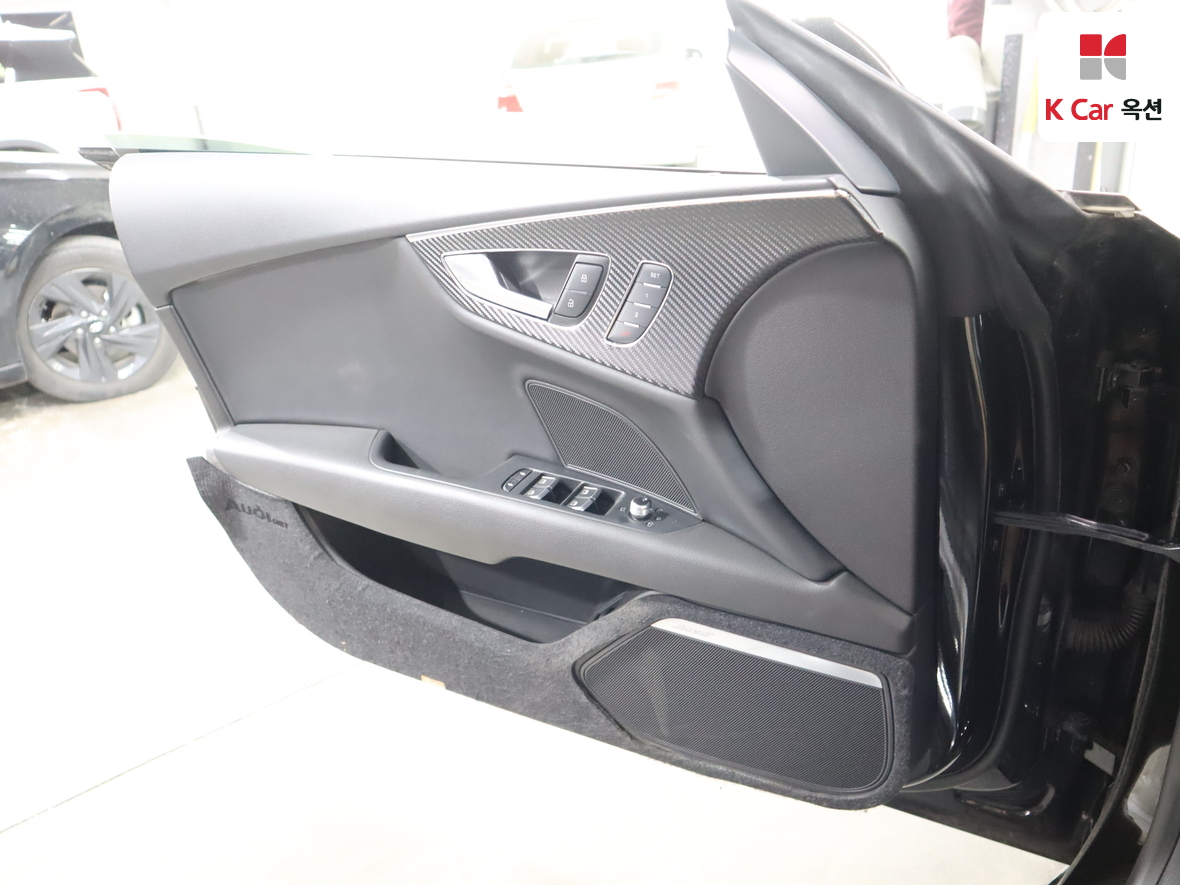 Audi A7 2014 - Image 8