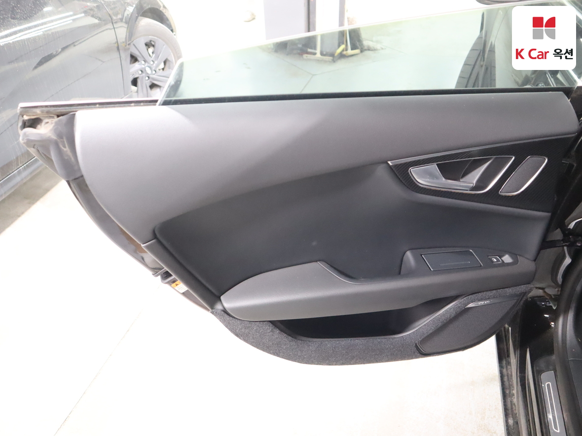 Audi A7 2014 - Image 24