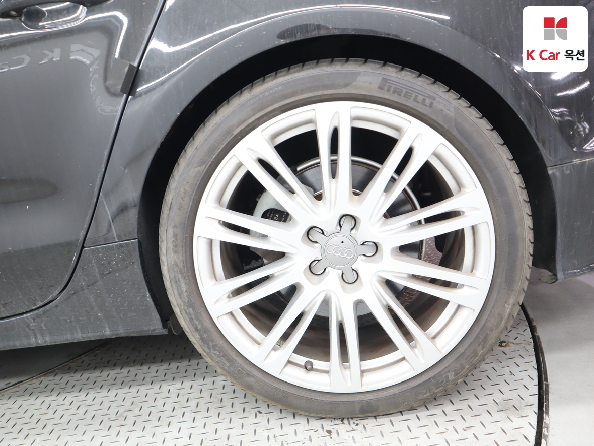 Audi A7 2014 - Image 43