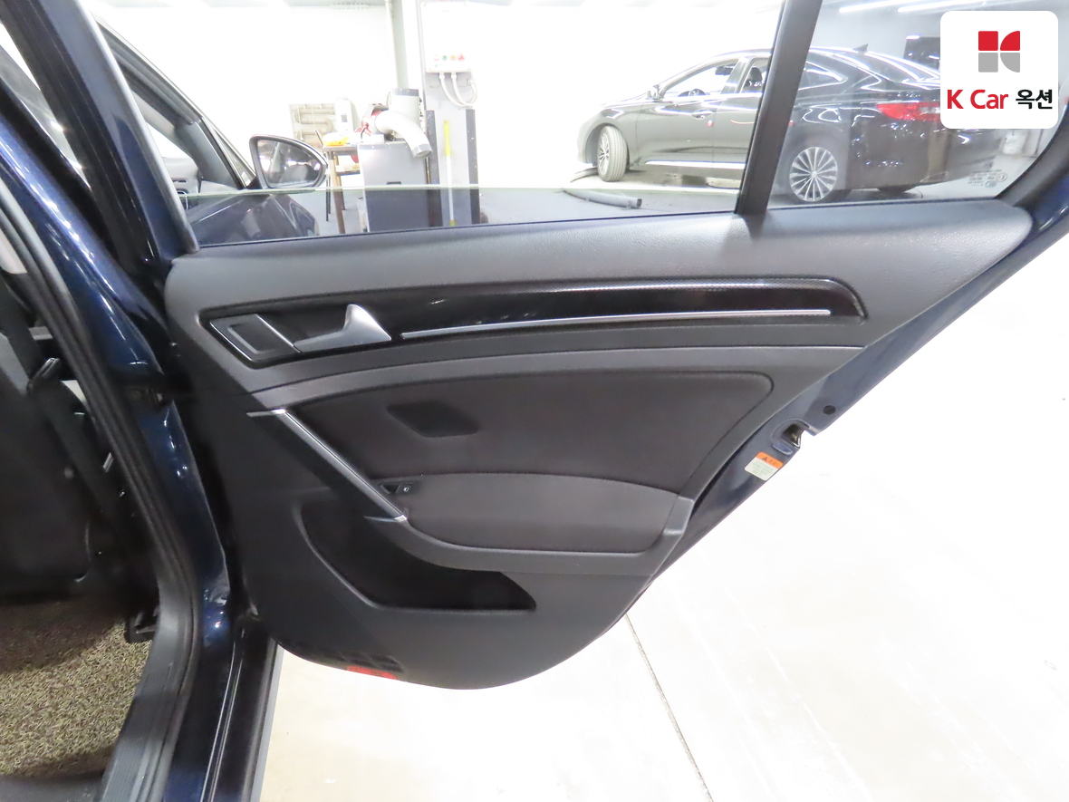 Volkswagen Golf 2015 - Image 30