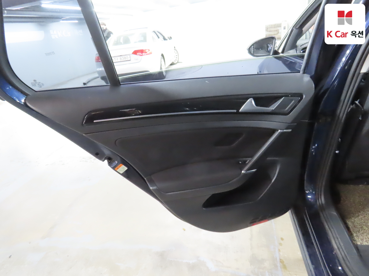 Volkswagen Golf 2015 - Image 25