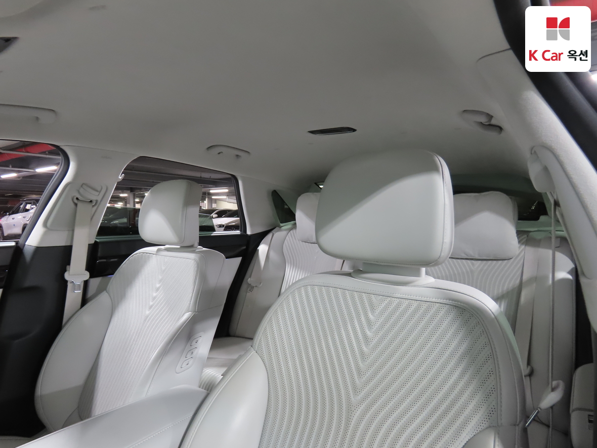 Hyundai AZERA 2023 - Image 20