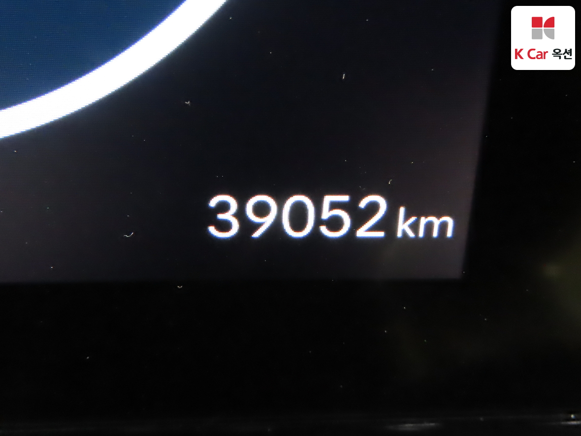 Hyundai AZERA 2023 - Image 4