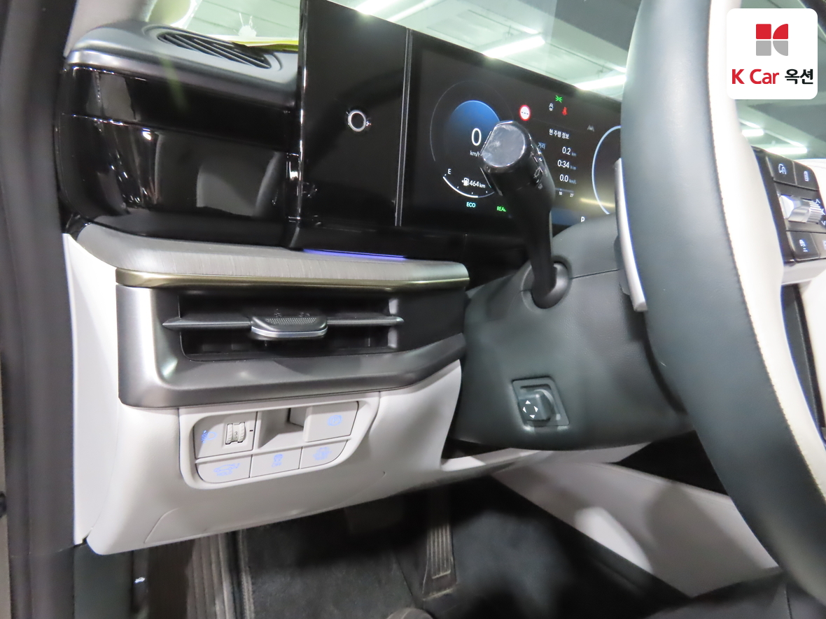 Hyundai AZERA 2023 - Image 9