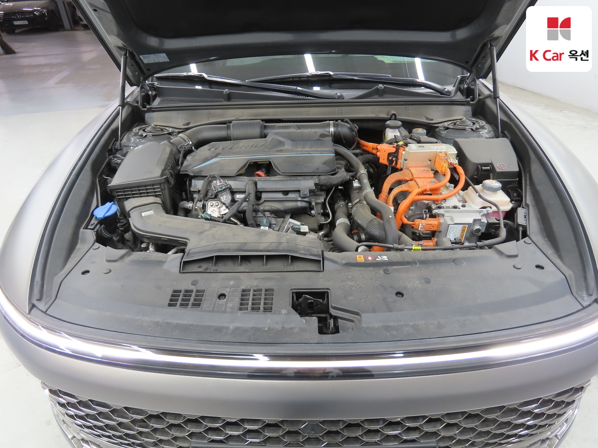 Hyundai AZERA 2023 - Image 35