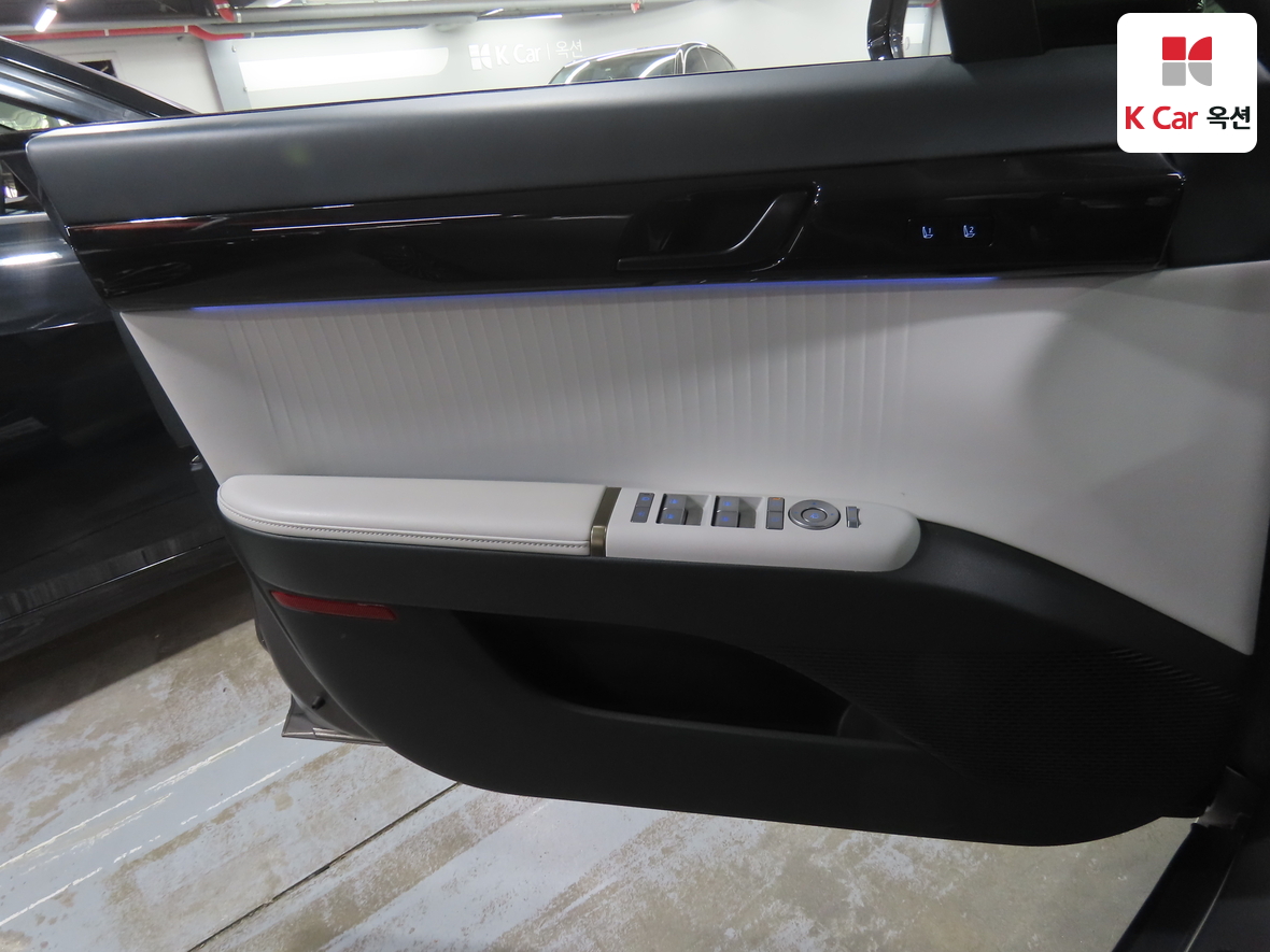 Hyundai AZERA 2023 - Image 8