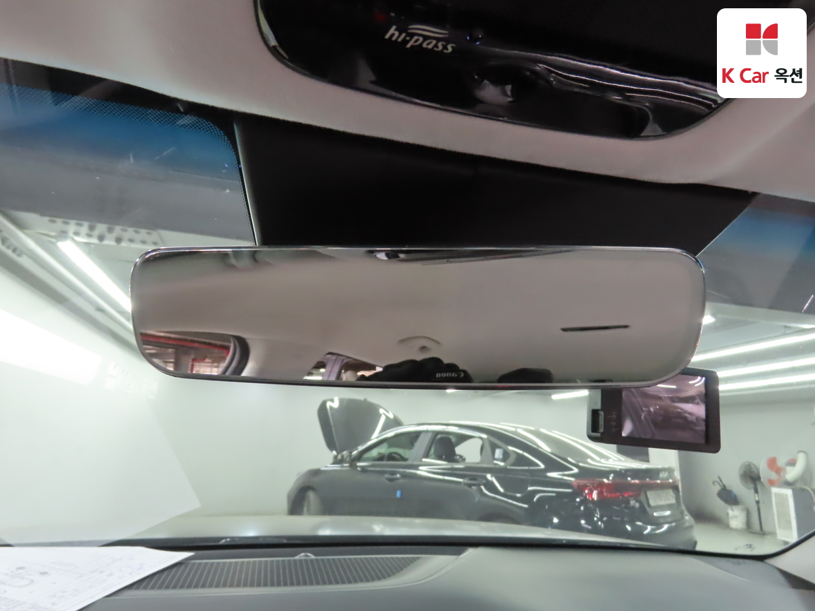 Hyundai AZERA 2023 - Image 13