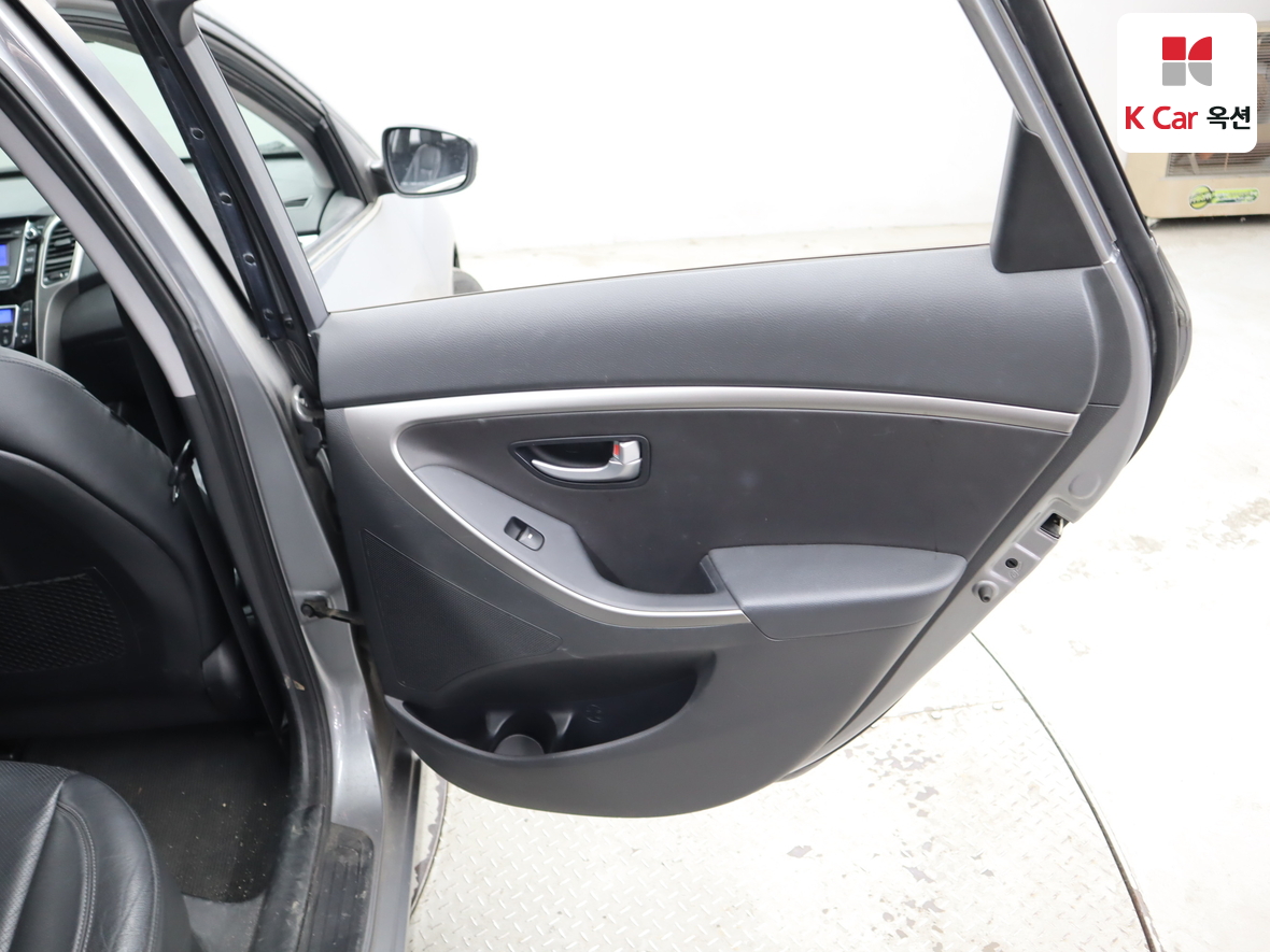 Hyundai i30 2012 - Image 28