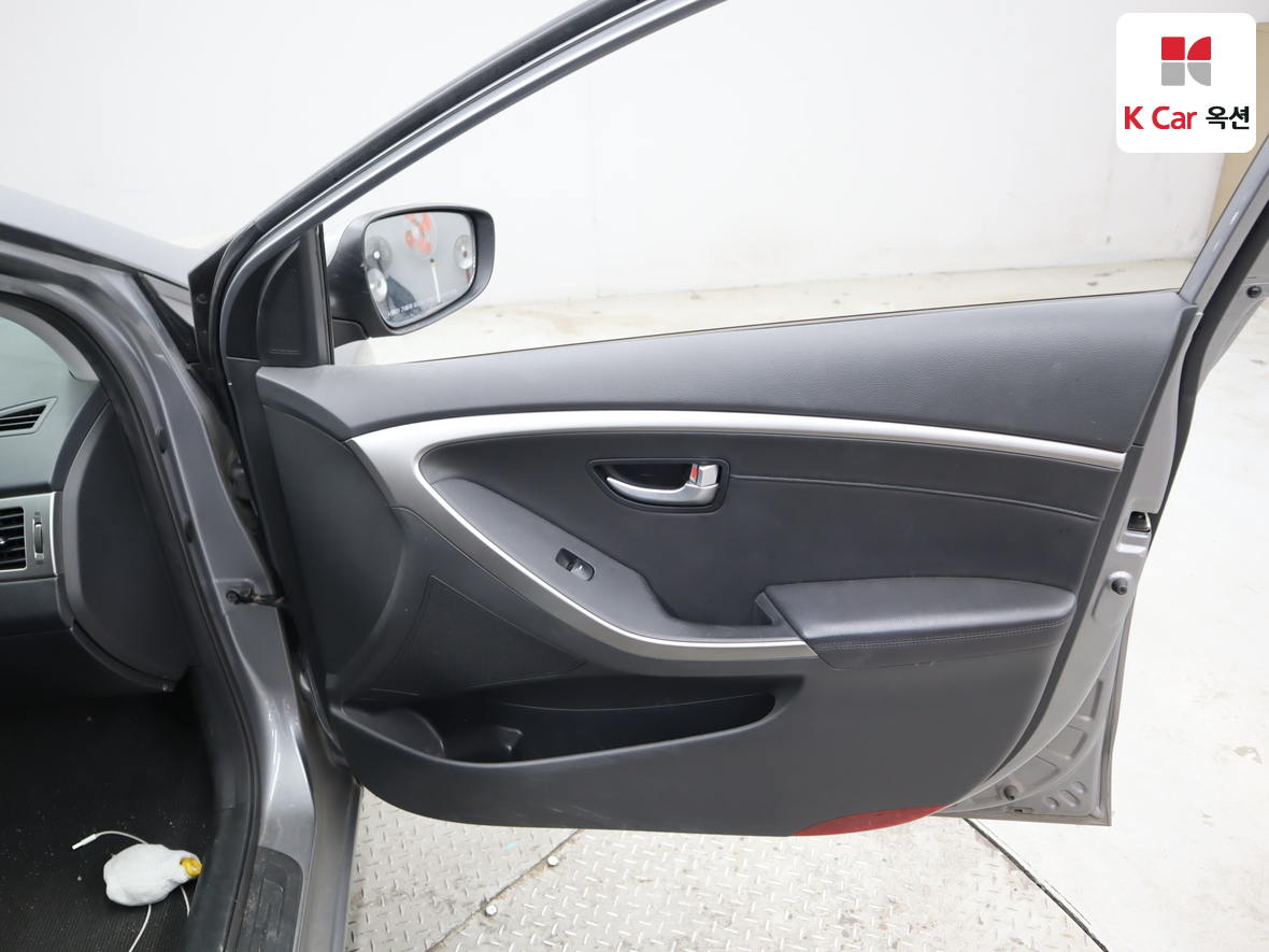 Hyundai i30 2012 - Image 30
