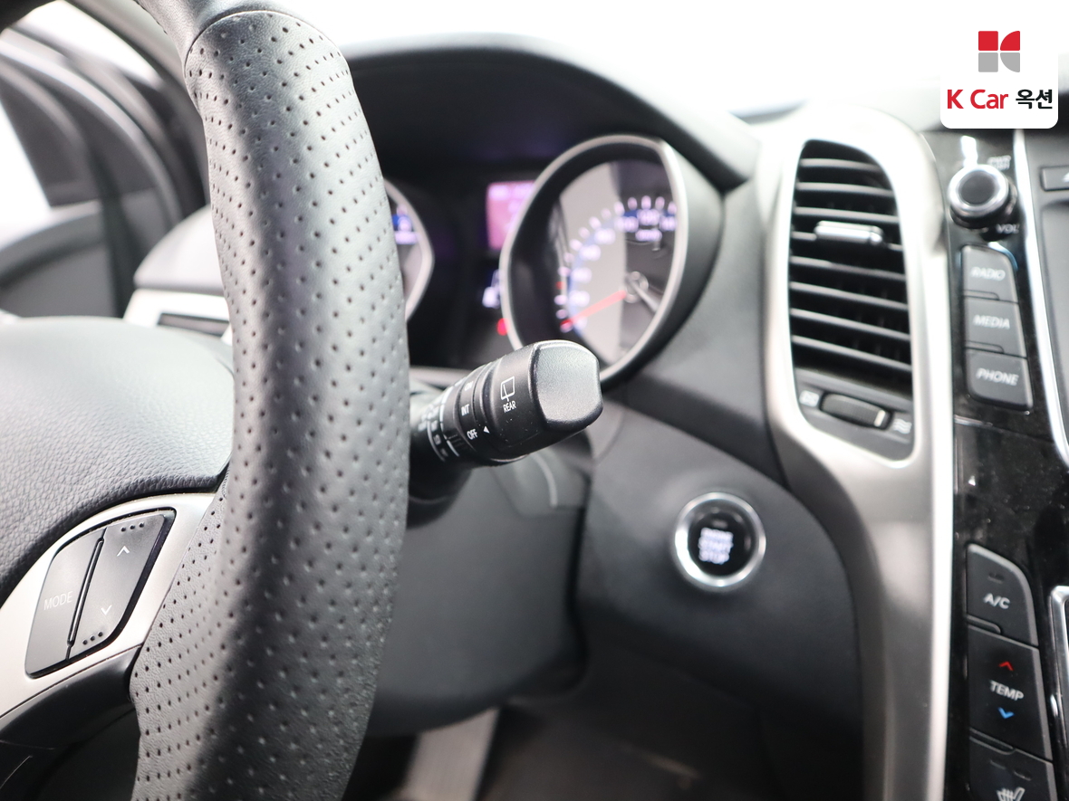 Hyundai i30 2012 - Image 11