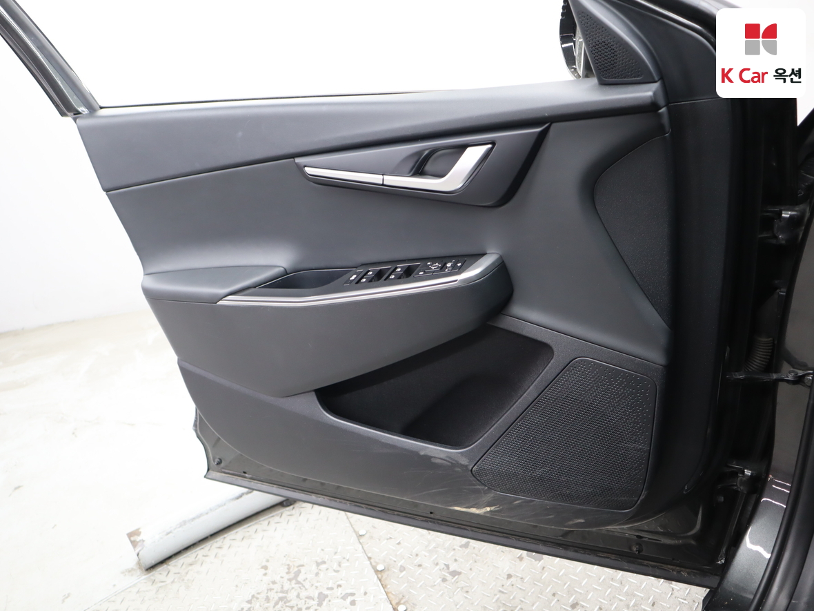 Kia EV6 2023 - Image 8