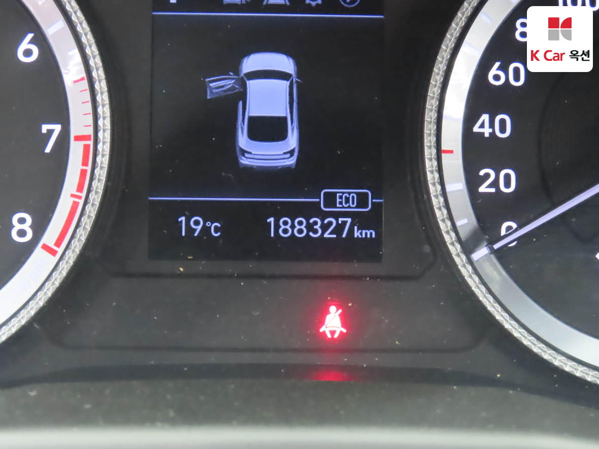 Hyundai Sonata - 4