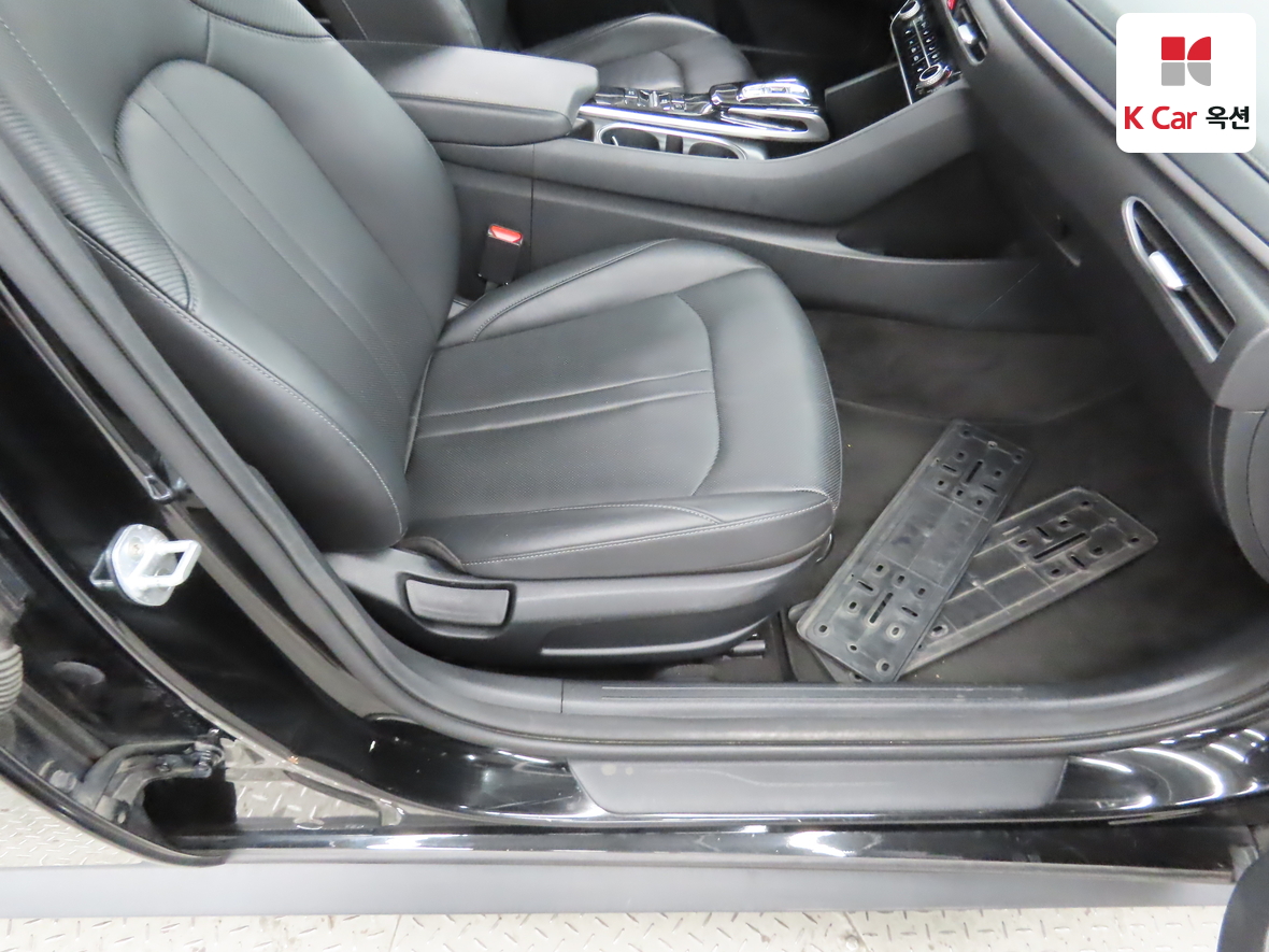Hyundai Sonata - 30