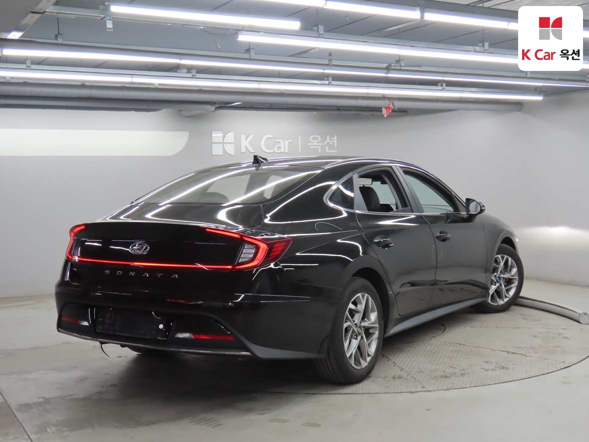 Hyundai Sonata - 2