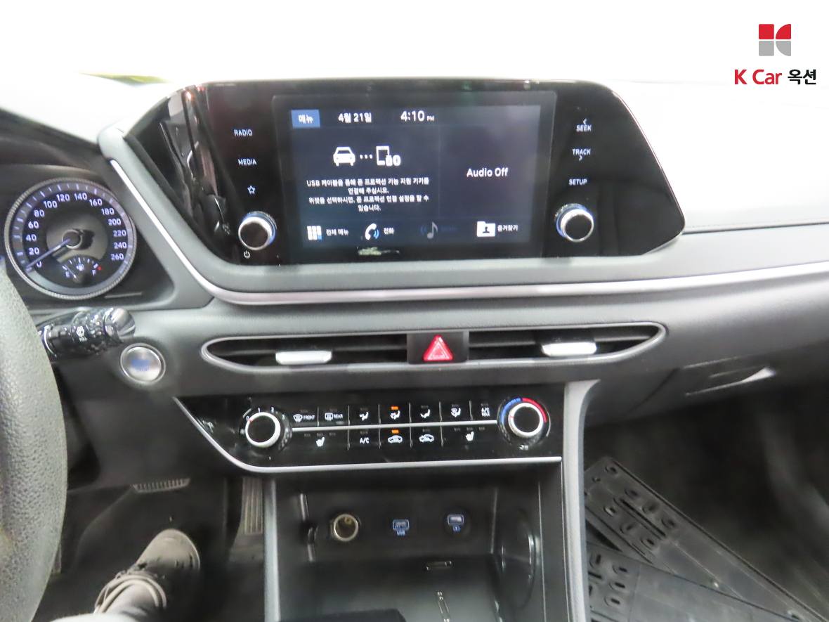 Hyundai Sonata - 6