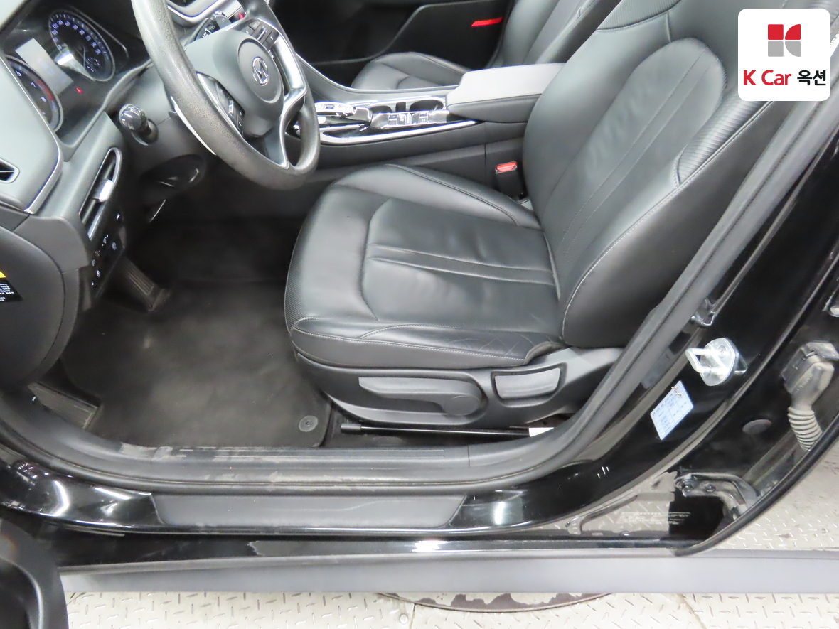 Hyundai Sonata - 19