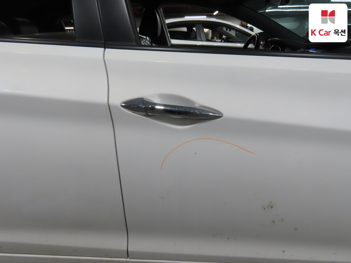 Hyundai Elantra 2012 - Image 40