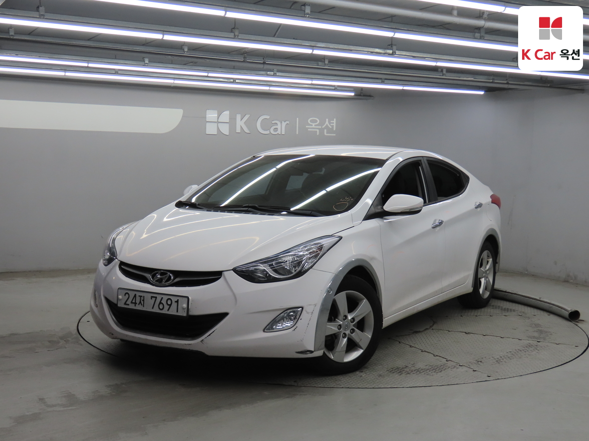 Hyundai Elantra 2012 - Image 1