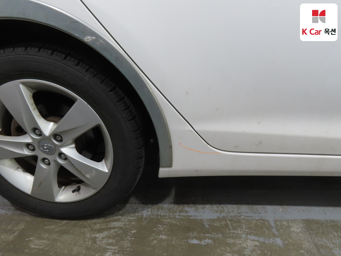 Hyundai Elantra 2012 - Image 39