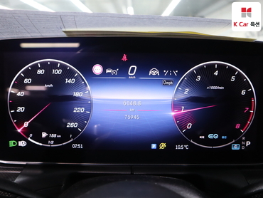 2022 - mercedes-benz c300