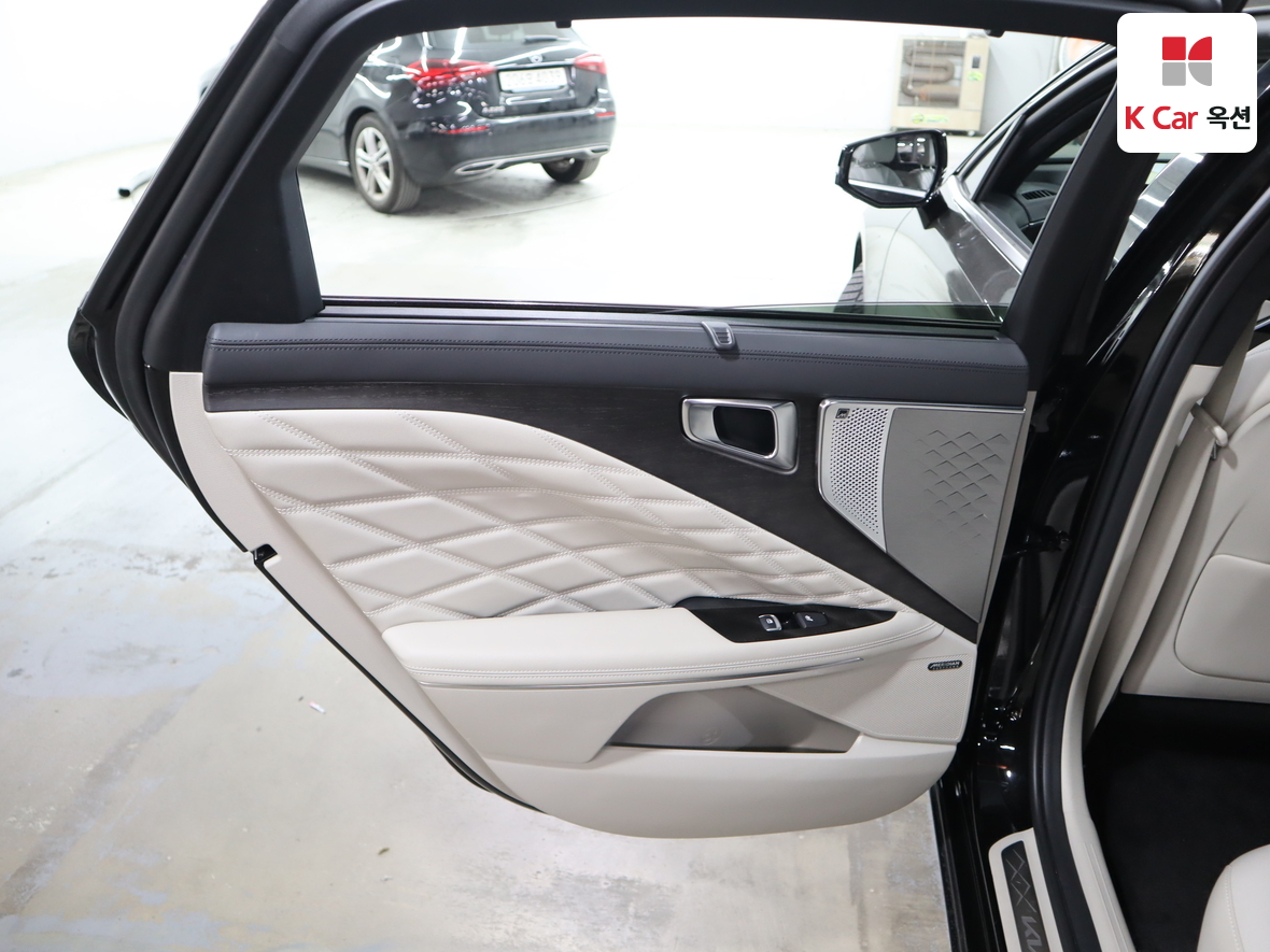 كيا K8 2023 - صورة 23